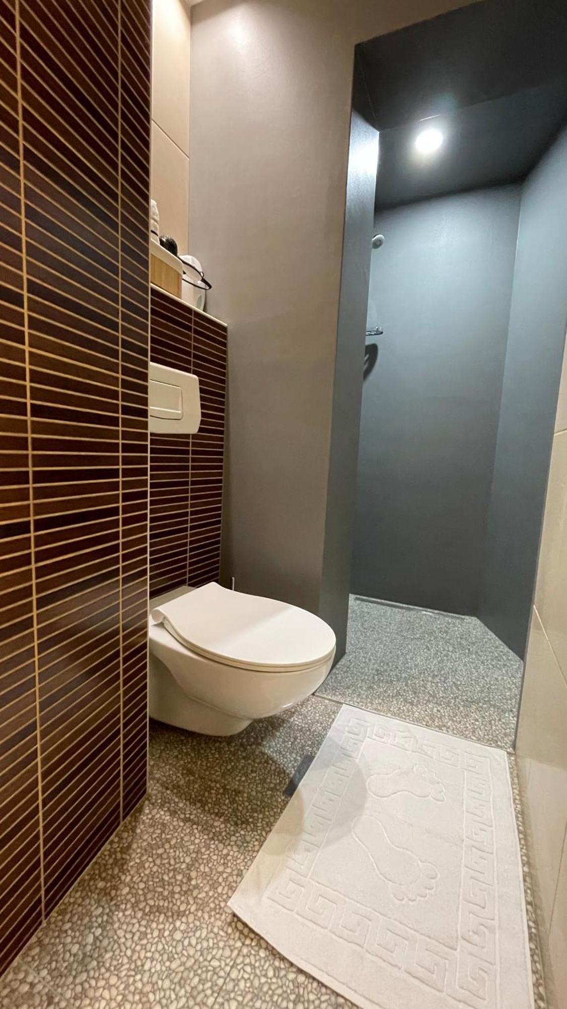 Tim Apartment Sarajevo With Private Parking Extérieur photo