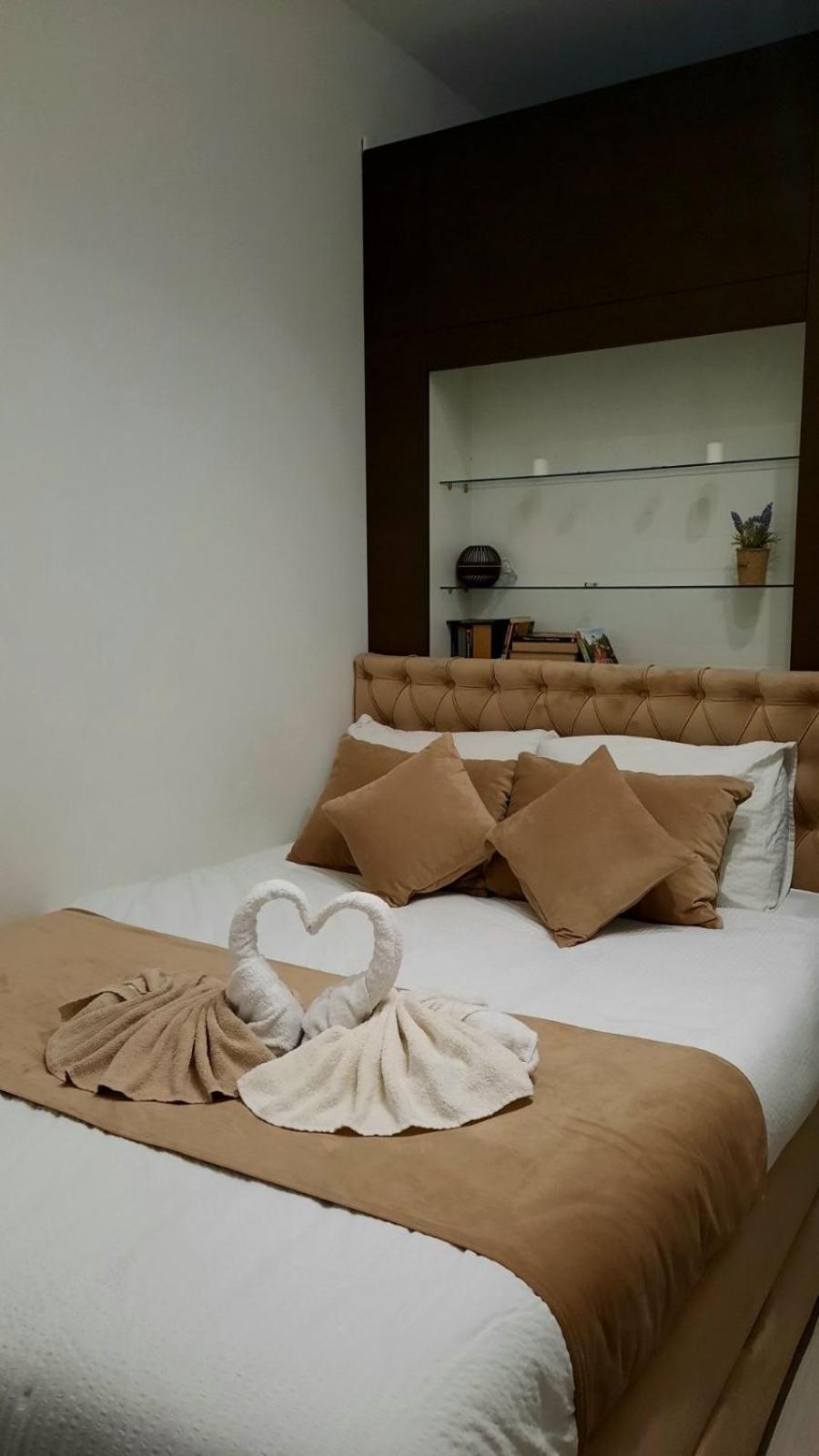 Tim Apartment Sarajevo With Private Parking Extérieur photo